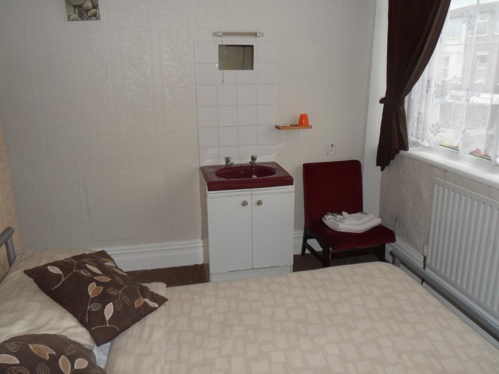 Appleton Lodge Hotel Blackpool Room photo